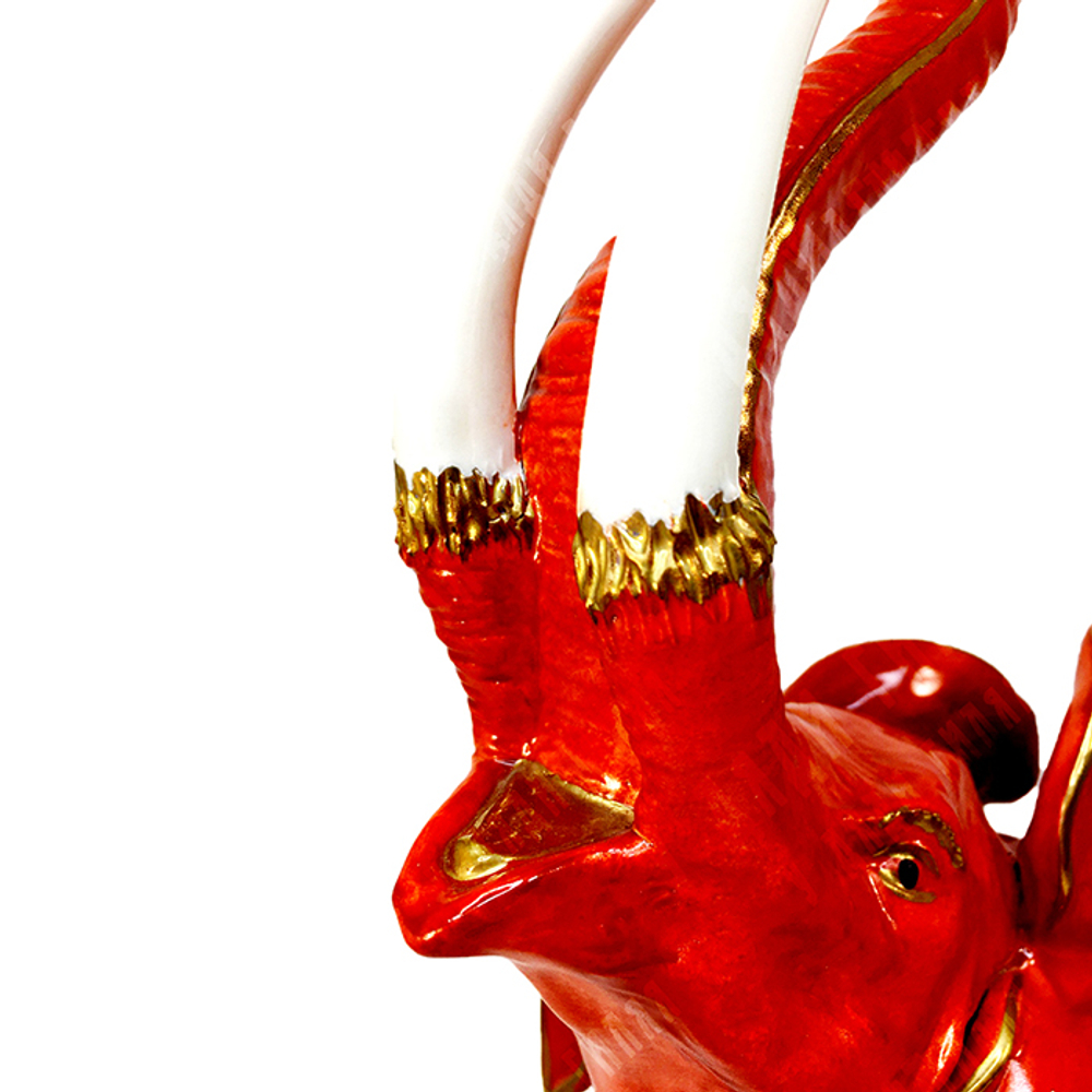 Слон. Статуэтка. Италия: C.Villari. Фарфор, ручная роспись. Размер: 25 х 13.5 х 40 см.