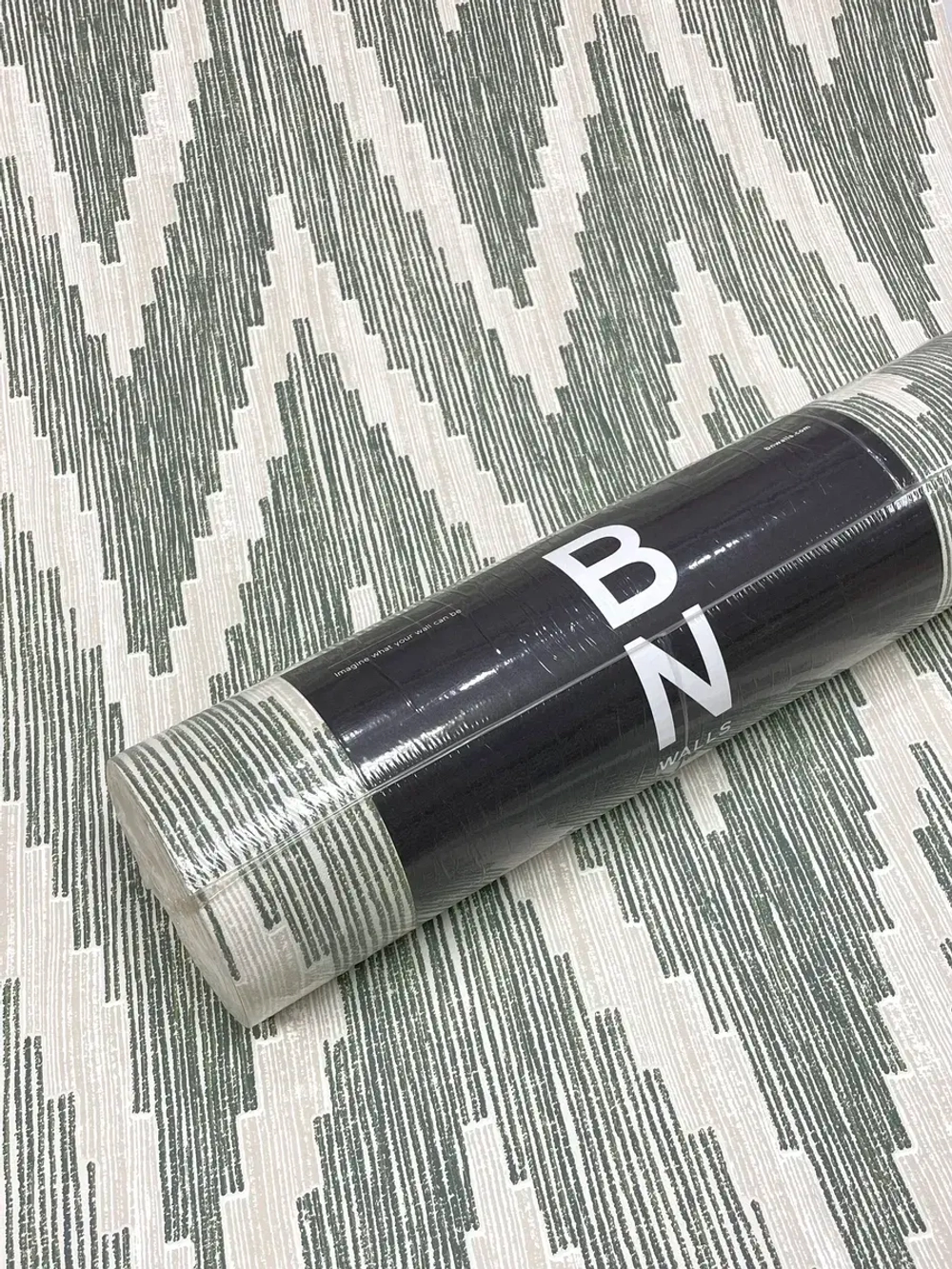 Обои флизелиновые 220612 Grounded Нидерланды