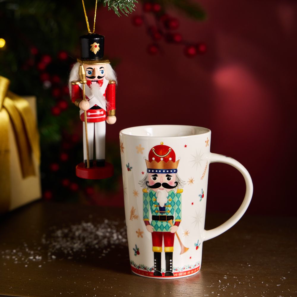 НАБОР ПОДАРОЧНЫЙ LEFARD "ЩЕЛКУНЧИК" (КРУЖКА 385 МЛ В КОМПЛЕКТЕ С ЁЛОЧНОЙ ИГРУШКОЙ)