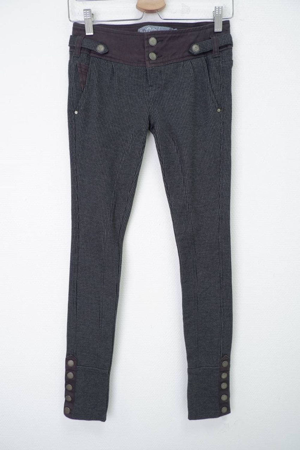 Брюки узкие 40 размер