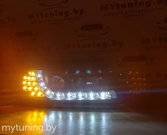 Передние фары VW Passat B5 daylight black