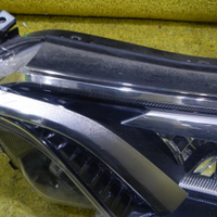 Фара левая Toyota Rav 4 CA40 (2015-2019) LED