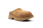 UGG New Heights Cozy Clog Chestnut