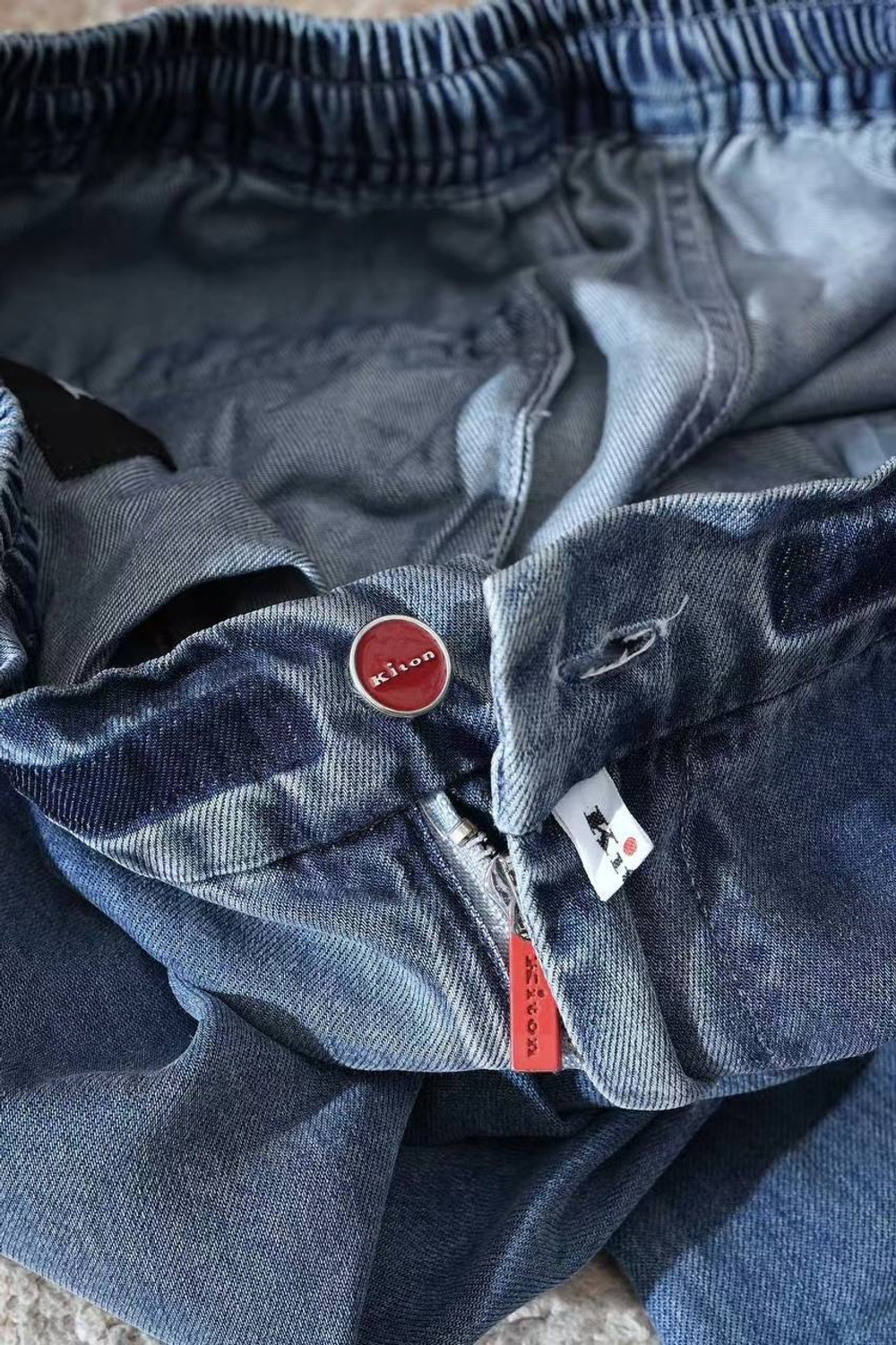 Прогулочный костюм Kiton
