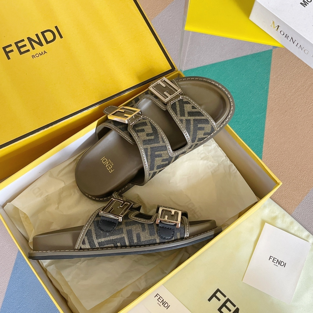 Fendi Feel Slides