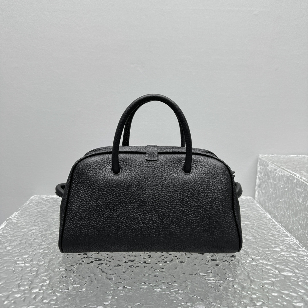 Jacquemus Small Turismo 26 cm
