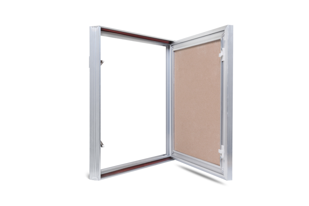 Люк под покраску Пилот 150х150