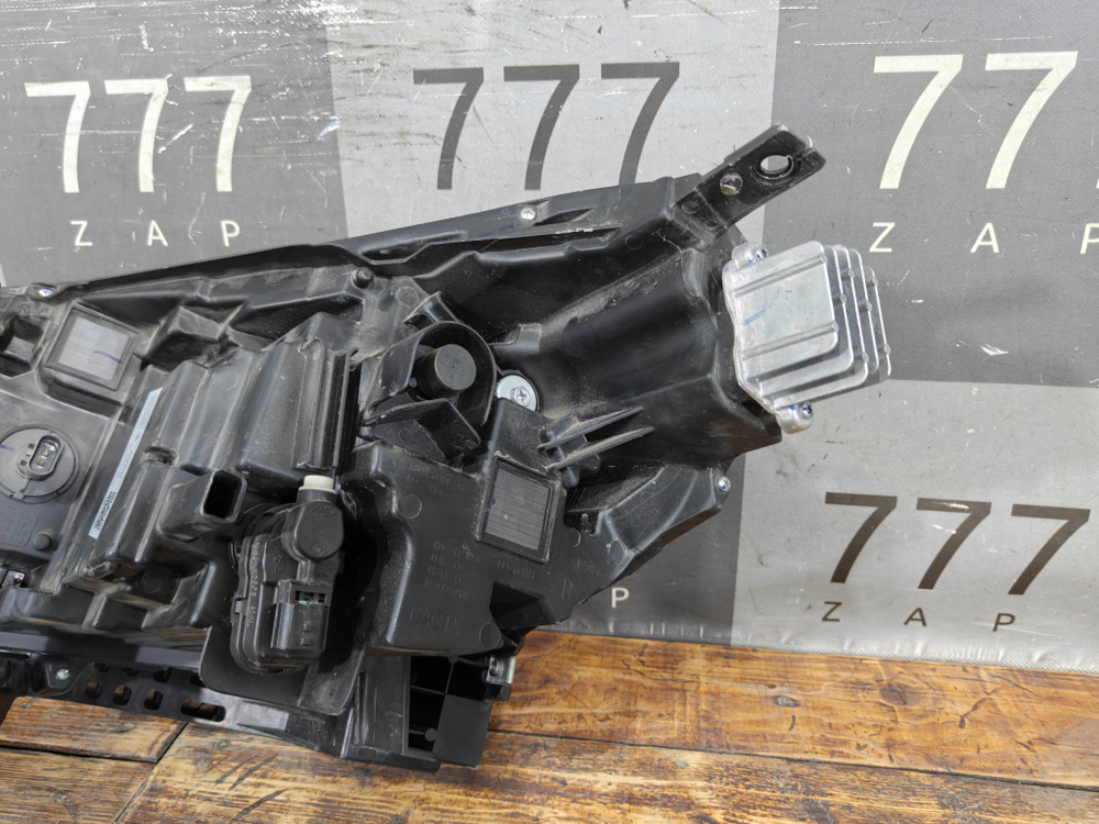 Фара правая LED Haval M6 2 21-нв Б/У Оригинал 4121101XKZ0YB