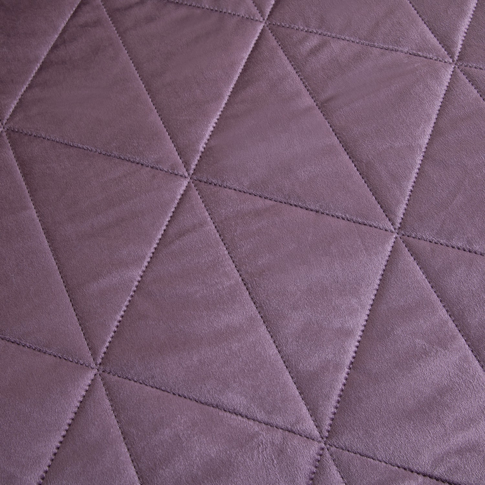 Велюровое покрывало в клетку с наволочками OVL042