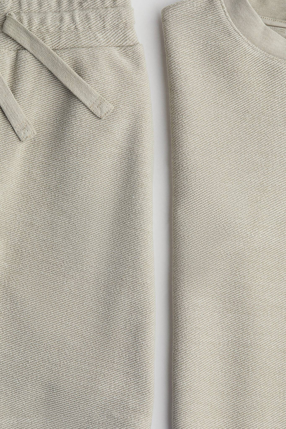 H&M Комплект из футболки и шорт, бежевый