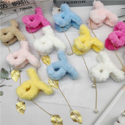 Заколка-краб плюшевая