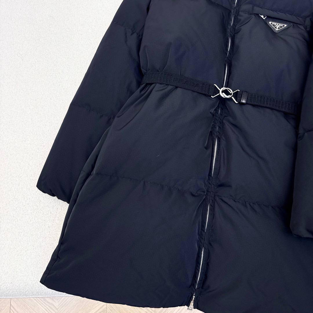 Пуховик Prada