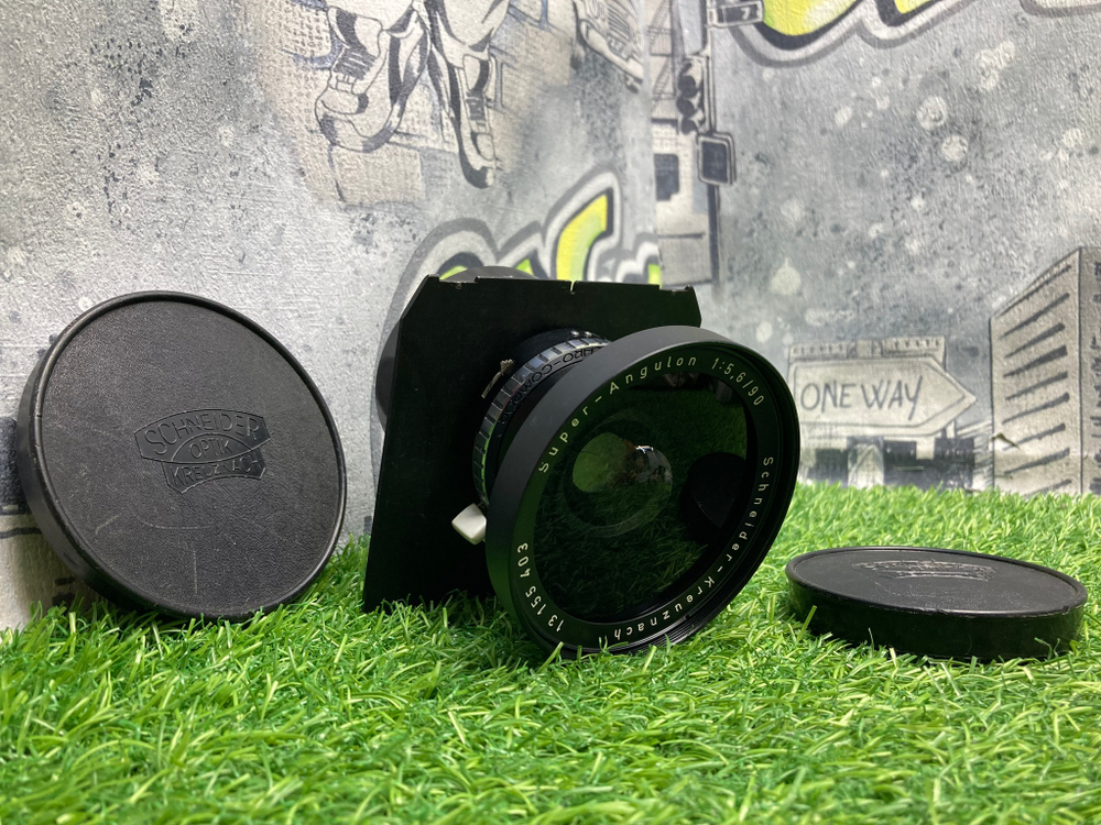 Schneider-Kreuznach Super-Angulon 5.6/90mm
