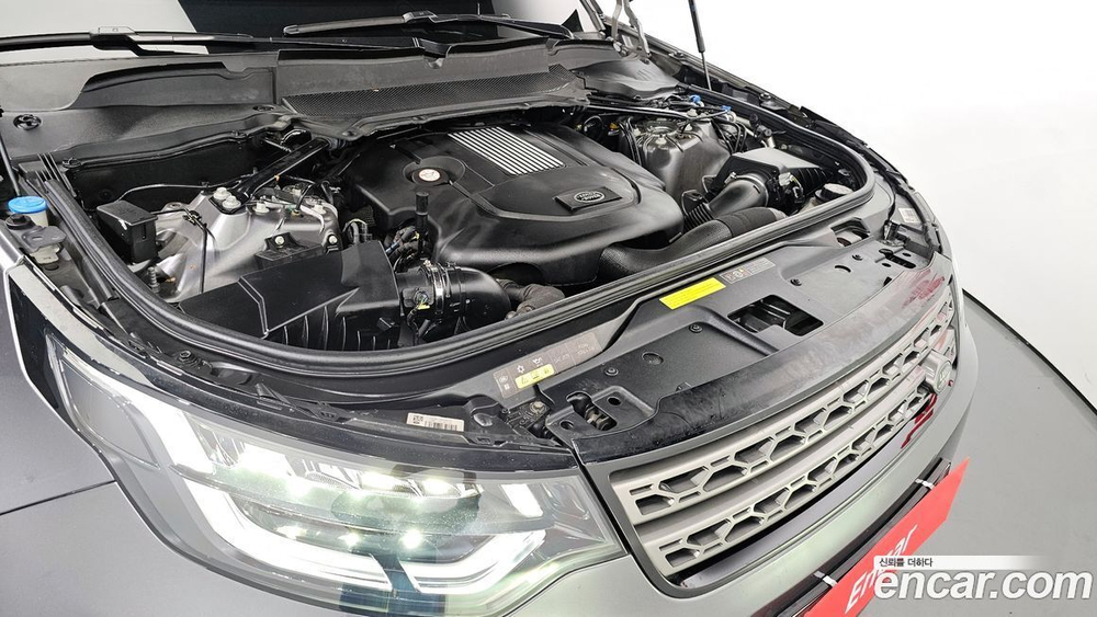 Land Rover Discovery 5 3.0 SD6 SE (10.2019)