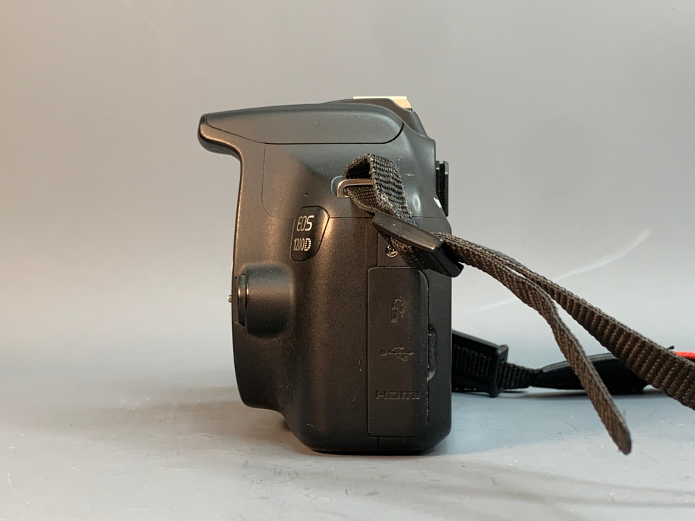 Canon EOS 1200D Body 18.000 кадров