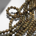 Сандал зеленый, бусины в форме шара, 8,1мм