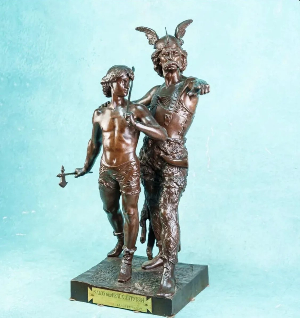 Бронзовая скульптура