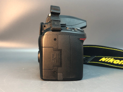 Nikon d3000(5900) + kit 18-55