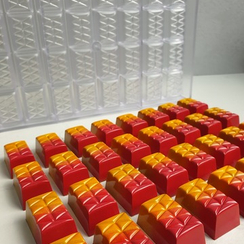 377 | Форма для шоколадных изделий (275*175 мм)