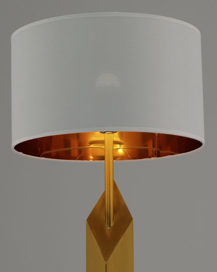 Лампа настольная Moderli V11148-1T Delicacy