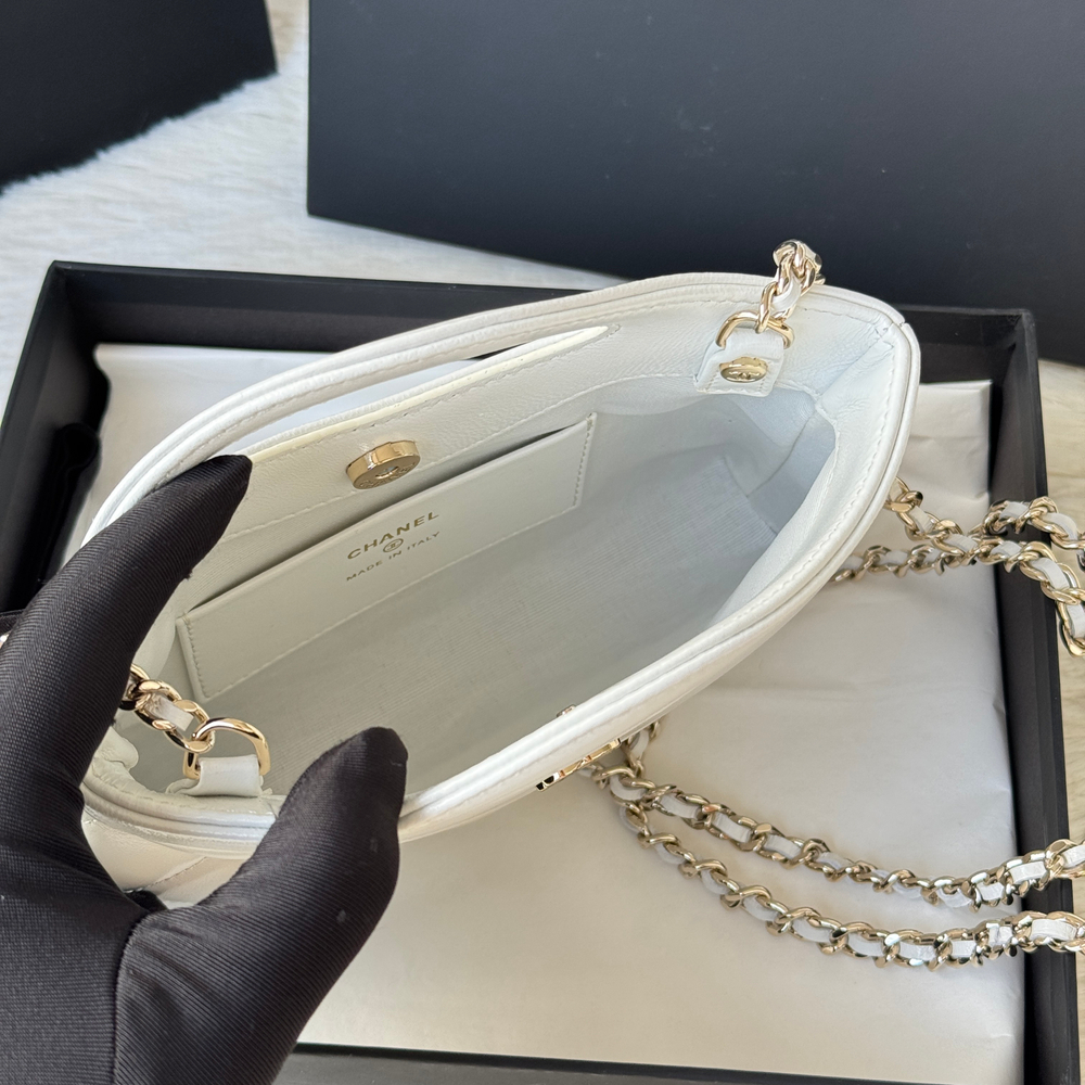 Chanel 31 Nano Shopping Bag 20 cm