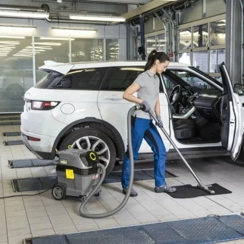 Строительный пылесос Karcher NT 30/1 Tact L 1380Вт (уборка: сухая/сбор воды) серый