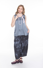 ТОП С V-ОБРАЗНЫМ ВЫРЕЗОМ