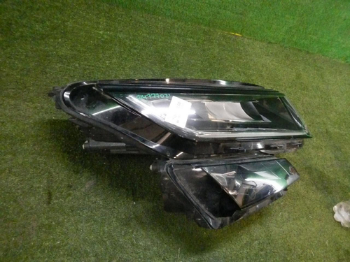 Битая Фара правая Skoda Kodiaq (2016-2022) LED