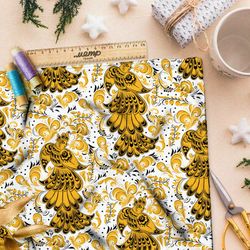 Ткань барби хохлома из золотых жар-птиц на белом фоне