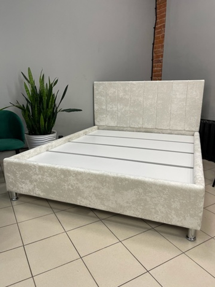 Кровать без п/м