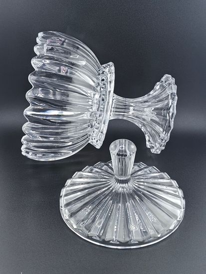 Конфетница на ножке с крышкой