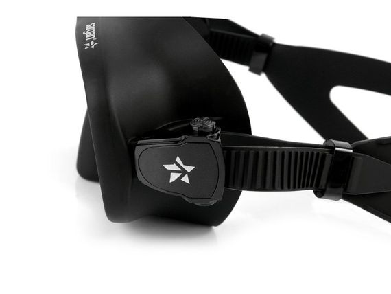 Маска безрамочная Sargan Дайвмастер черная