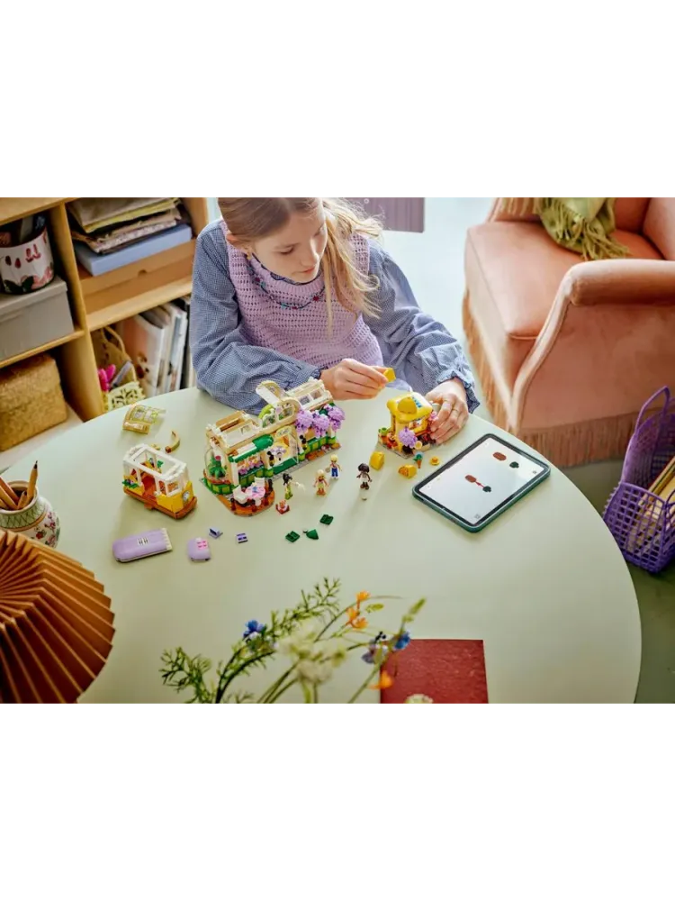 Конструктор Friends 42671 Зеленое кафе и магазин цветов