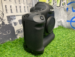 Canon EOS 1DS Mark III  300 кадров