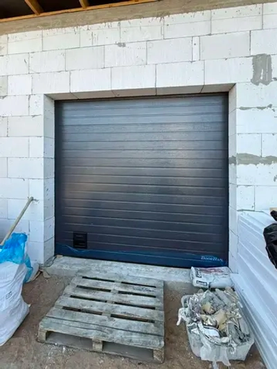 Секционные ворота