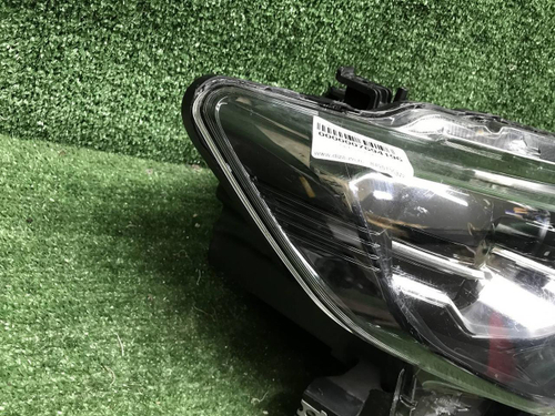 Фара правая Nissan X-Trail T32 (2017-2022) LED