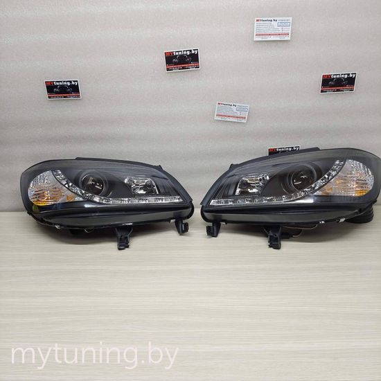 Передние фары daylight black для Opel Zafira A