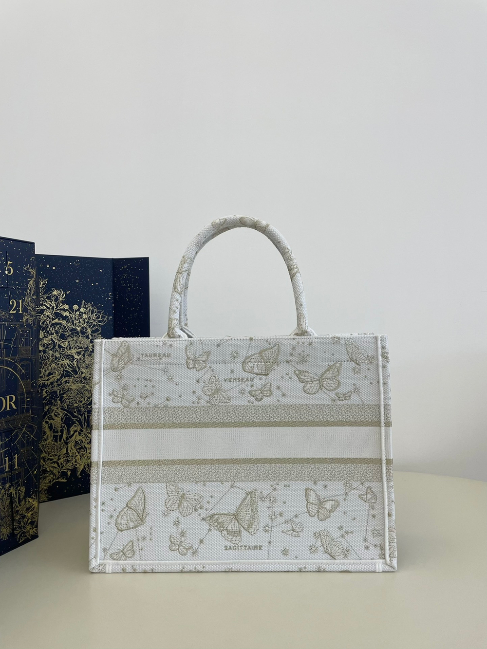 Christian Dior Book Tote 36 cm
