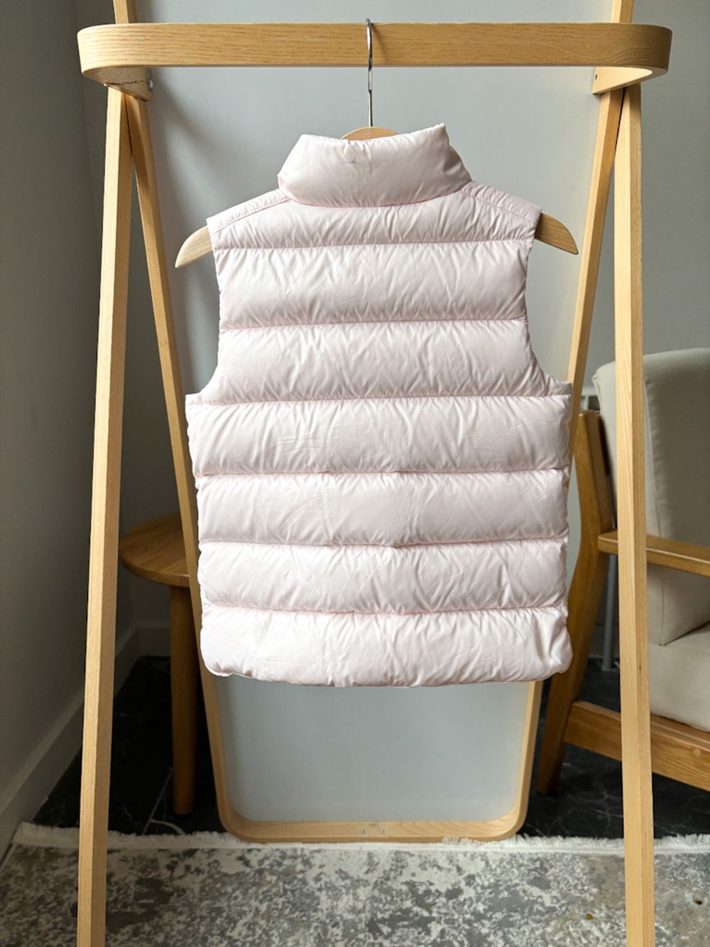 Пуховый жилет Moncler, 98