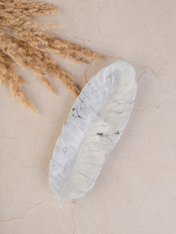 Декоративная подставка Перо, мрамор