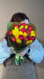 Букет на 8 марта из 21 тюльпана