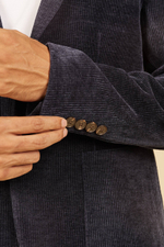 Вельветовый костюм Isaia