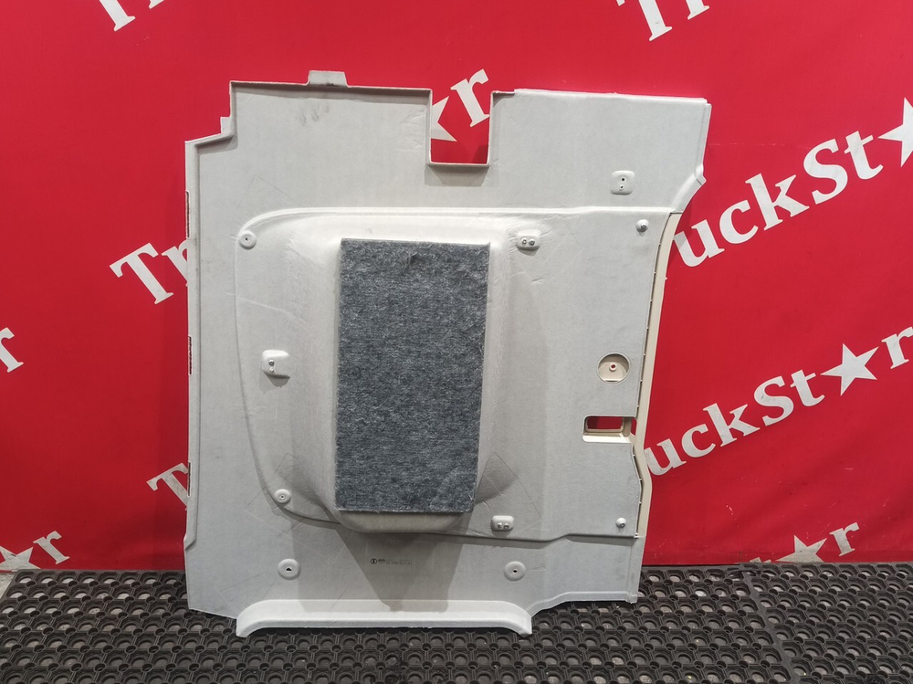 Обшивка боковой стенки правая 2023г