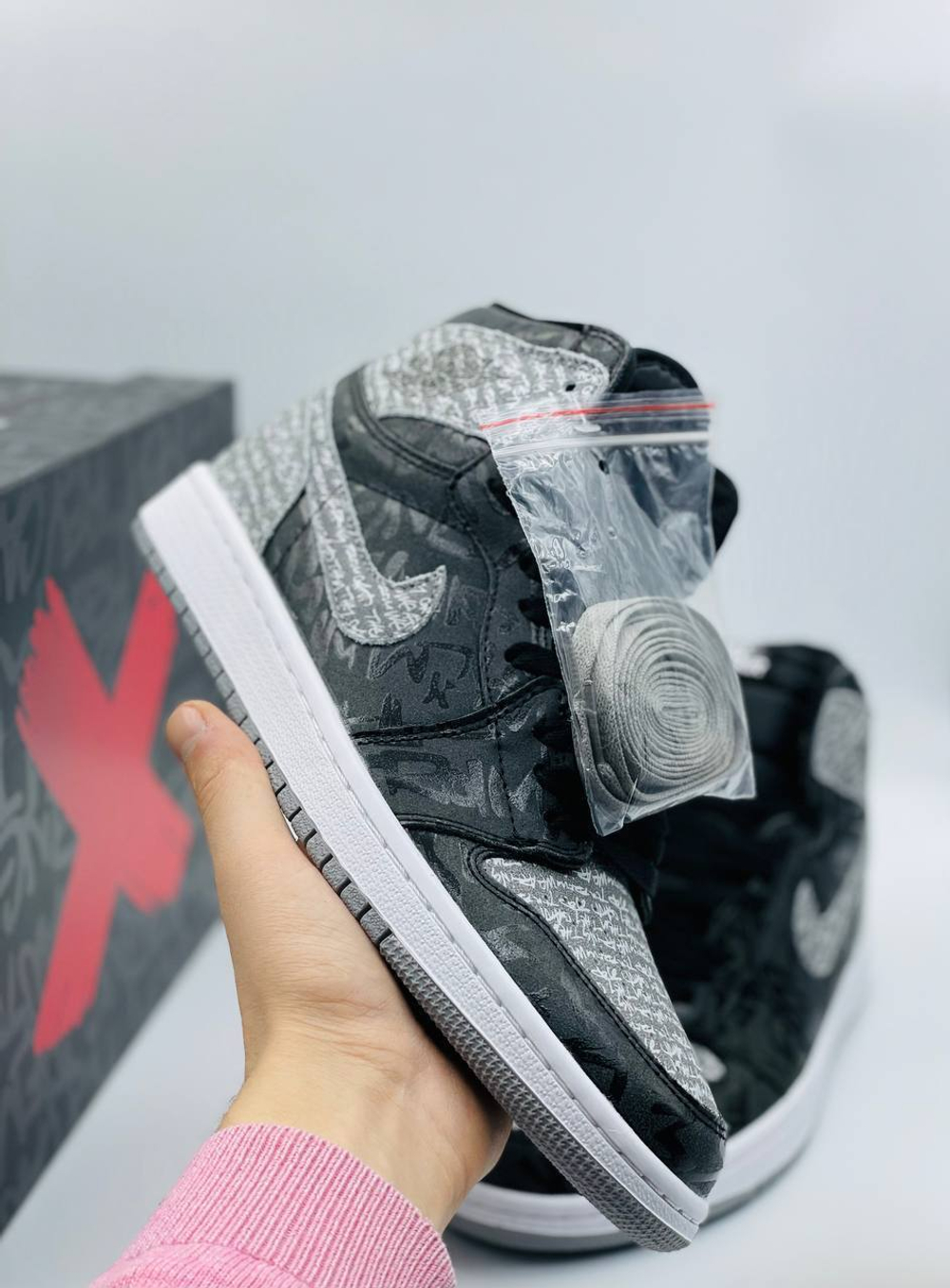 Кроссовки Nike Air Jordan 1 Mid