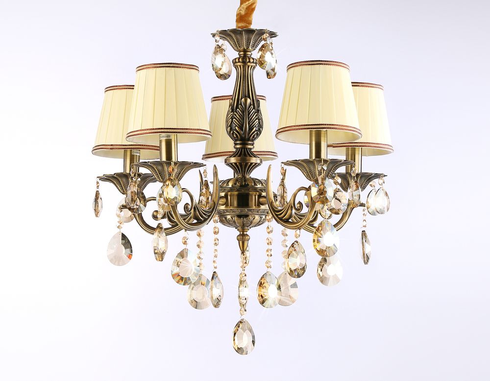 Ambrella Подвесная люстра с абажурами и хрусталем Traditional TR4577