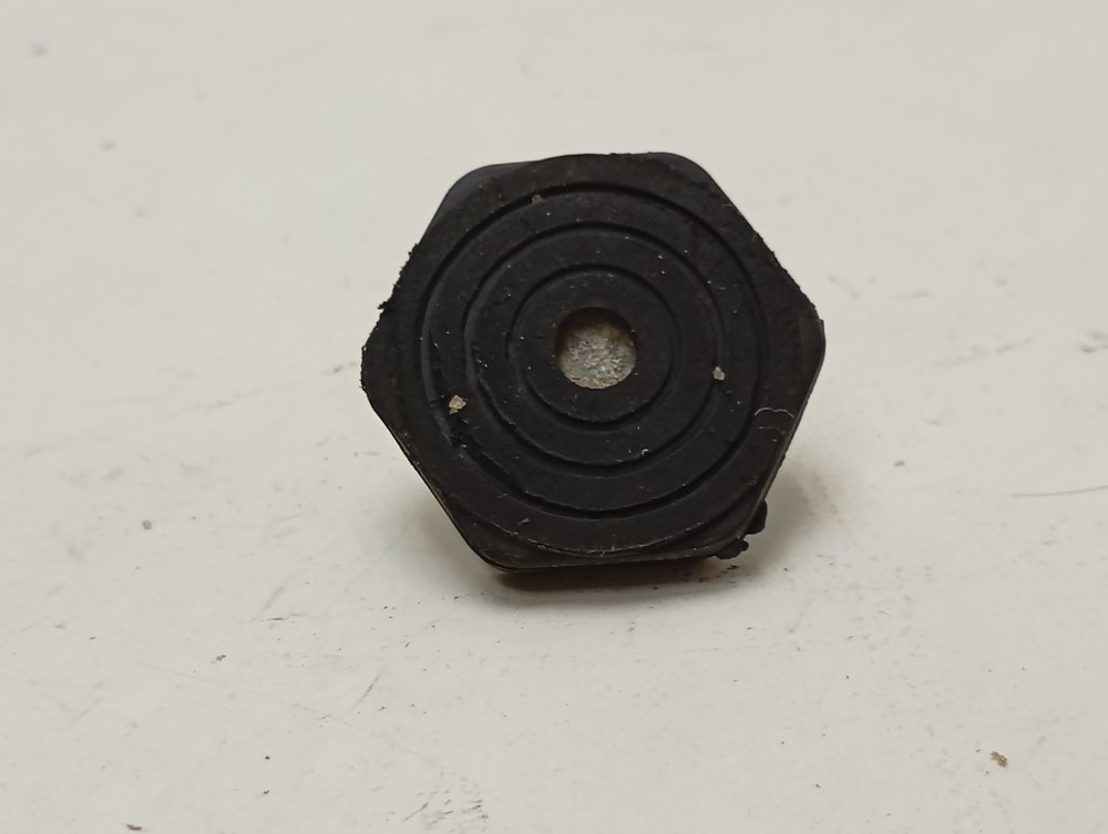 WMUF5050 кт42 Ножка для стиральной машины Hotpoint-Ariston WMUF5050 б/у