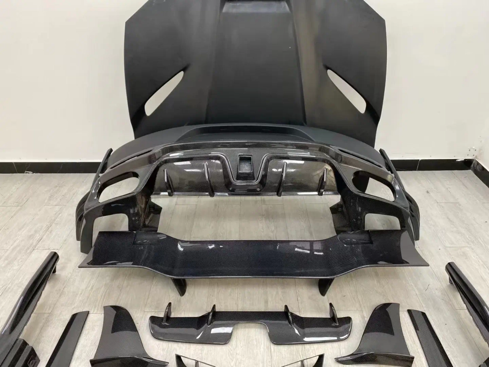 Карбоновый обвес для Ferrari 812 2017+ Феррари