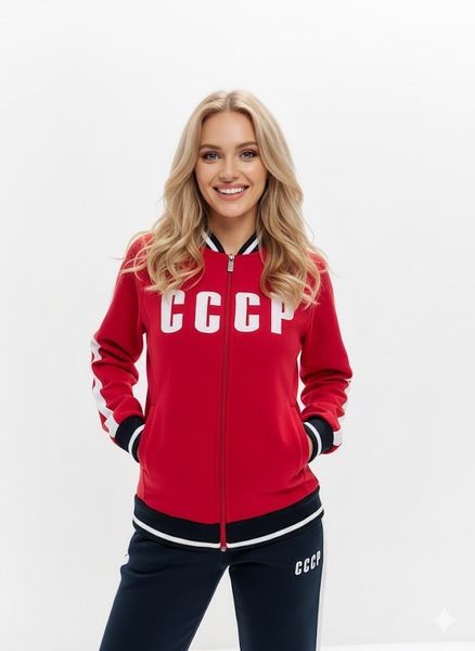 Женский спортивный костюм СССР: модный ретро-стиль, который снова в тренде Женский спортивный костюм СССР: модный ретро-стиль, который снова в тренде