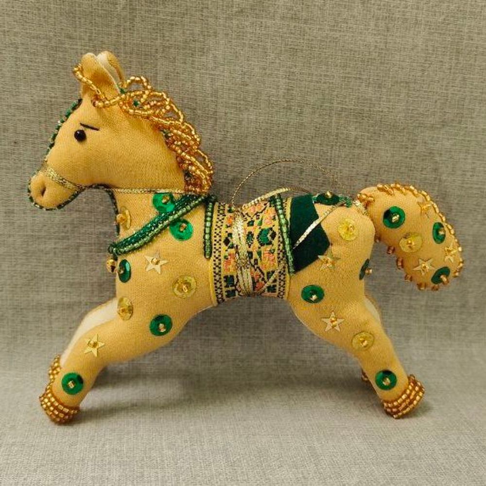 Бисерная ёлочная игрушка Лошадка