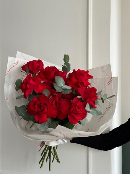 Букет из французских роз и эвкалипта